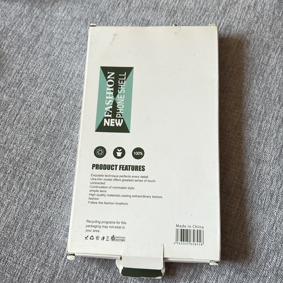 NWOT Phone cases ⭐️ - Picture 2 of 12